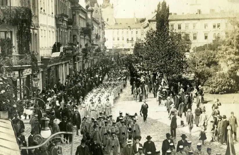 Стріткод — Олена Степанів фото