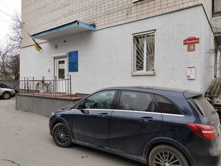 Вінниця, вулиця Івана Миколайчука, 19 (зі сторони Управління ДМС у Вінницькій області) фото