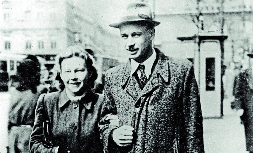 Стріткод — Олена Теліга фото