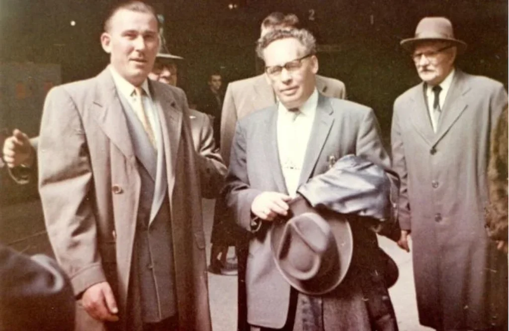 Стріткод — Іван Багряний фото